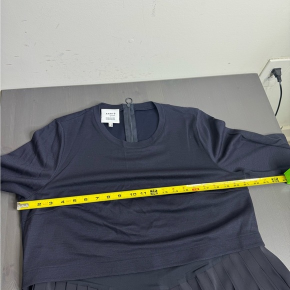 Akris Punto x Bergdorf Goodman Wool Blend Navy Pleated Top - Picture 8 of 9